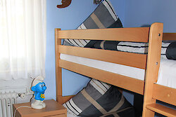 Schlafzimmer mit Stockbett - Ferienwohnung Tannenblick